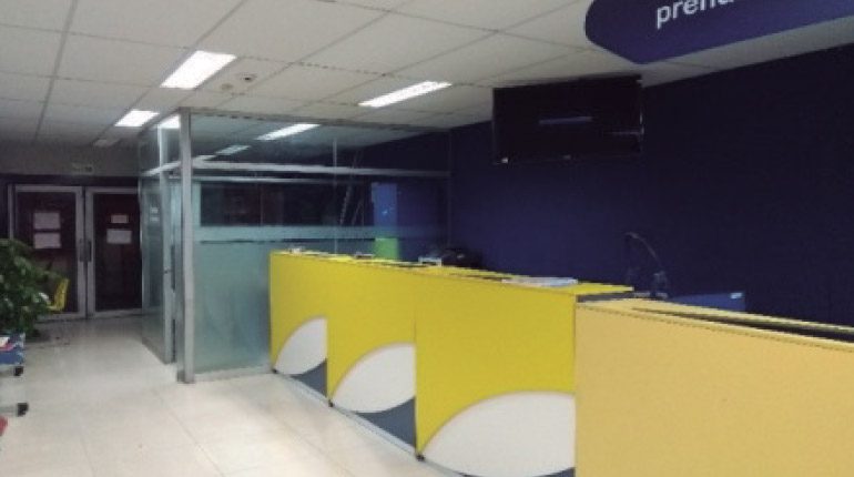 Trabajos de remodelación de área de operaciones 1er nivel Ag.Tacna - Caja Municipal de Ahorro y Créditos Arequipa