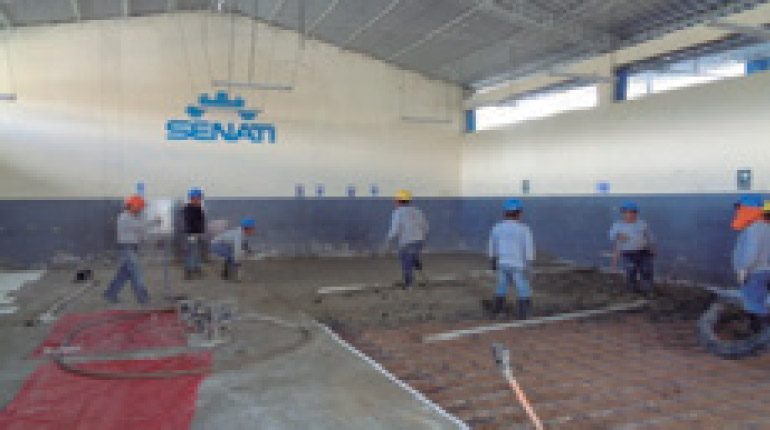 Trabajos de retiro de maquinarias, demolición de losa, compactación de losa con material afirmado y controlado, reposición de losa de concreto armado, pintado con pintura epoxica y señalización en talleres – CFP Senati – Cajamarca