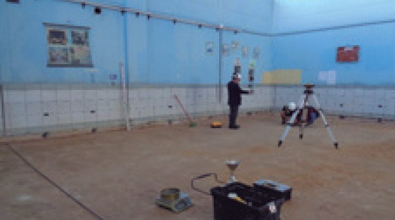 Trabajos de retiro de maquinarias, demolición de losa, compactación de losa con material afirmado y controlado, reposición de losa de concreto armado, pintado con pintura epoxica y señalización en talleres – CFP Senati – Cajamarca